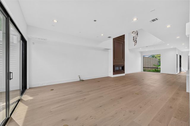 1508 Woodvine Drive, Houston, TX 77055