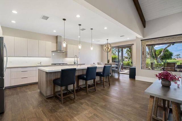 725 Inverness Drive, Rancho Mirage, CA 92270