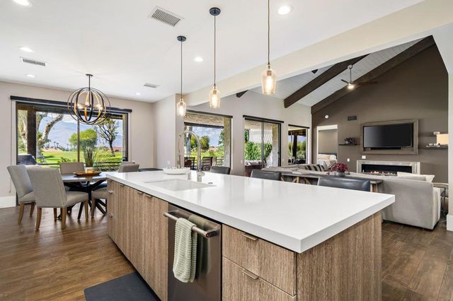 725 Inverness Drive, Rancho Mirage, CA 92270