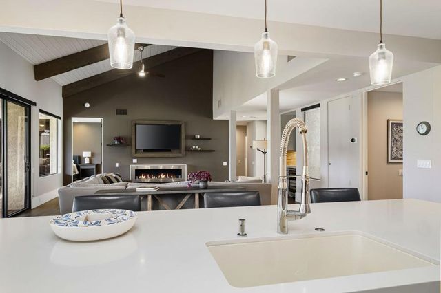 725 Inverness Drive, Rancho Mirage, CA 92270