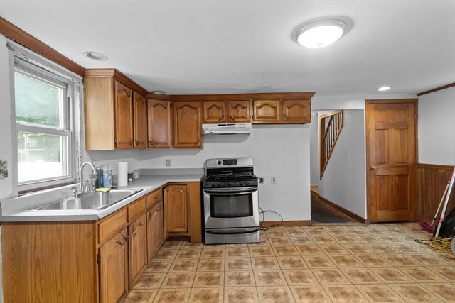 9 Mechanic St, Framingham, MA 01701