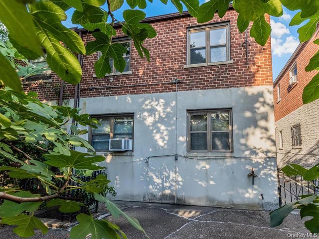 1863 Williamsbridge Road, Bronx, NY 10461