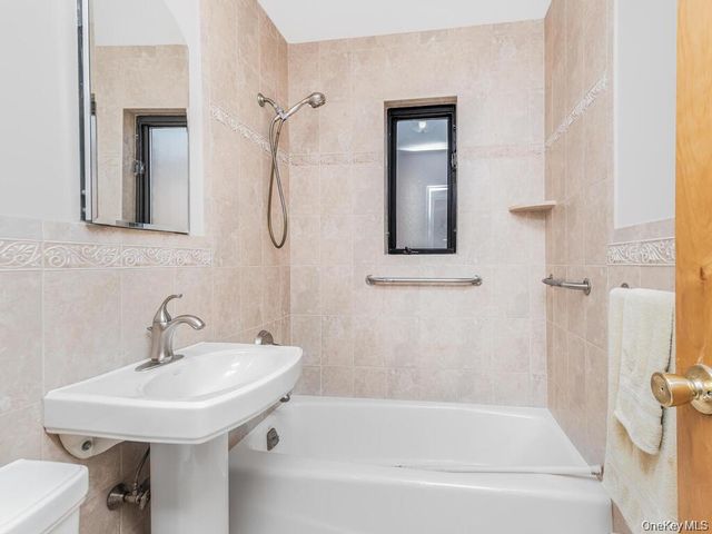1863 Williamsbridge Road, Bronx, NY 10461