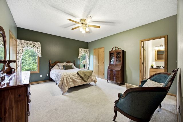 2792 Holly Court NW, Swisher, IA 52238