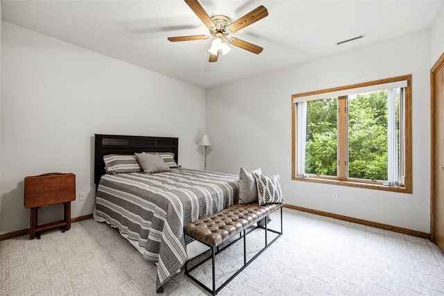 2792 Holly Court NW, Swisher, IA 52238