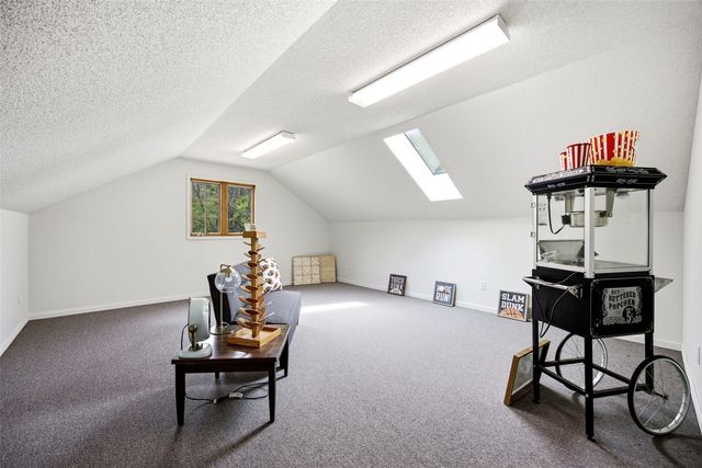 2792 Holly Court NW, Swisher, IA 52238