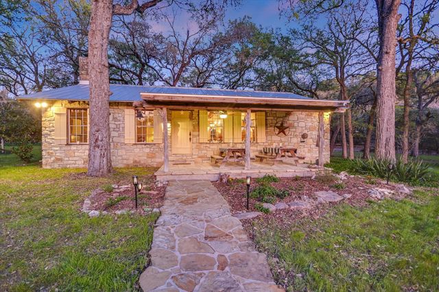 300 DEER LAKE ESTATES, Wimberley, TX 78676