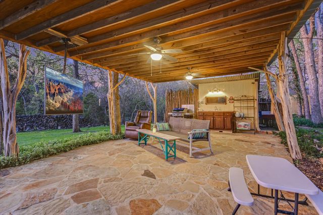 300 DEER LAKE ESTATES, Wimberley, TX 78676