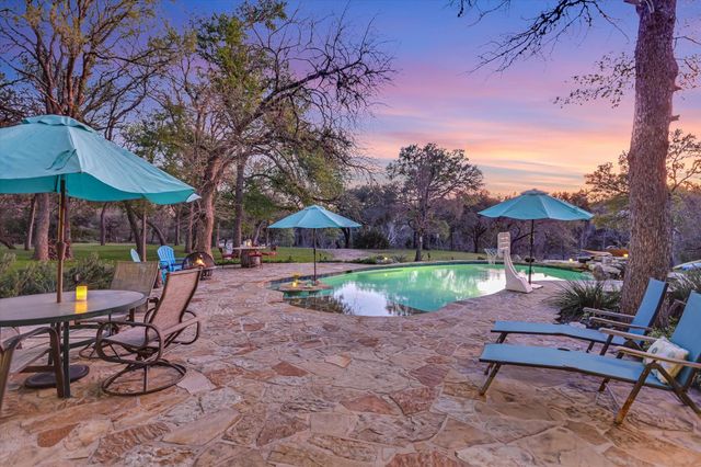 300 DEER LAKE ESTATES, Wimberley, TX 78676