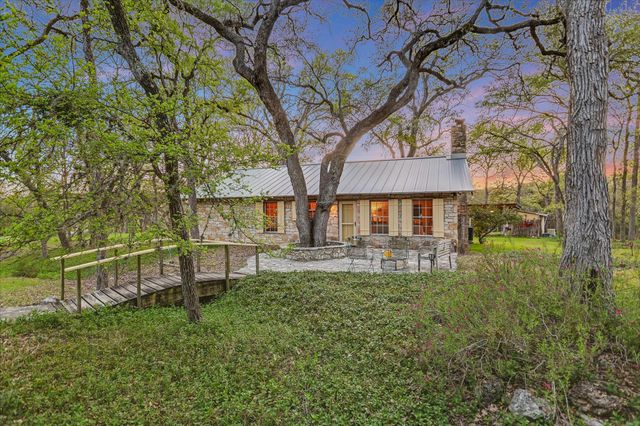 300 DEER LAKE ESTATES, Wimberley, TX 78676