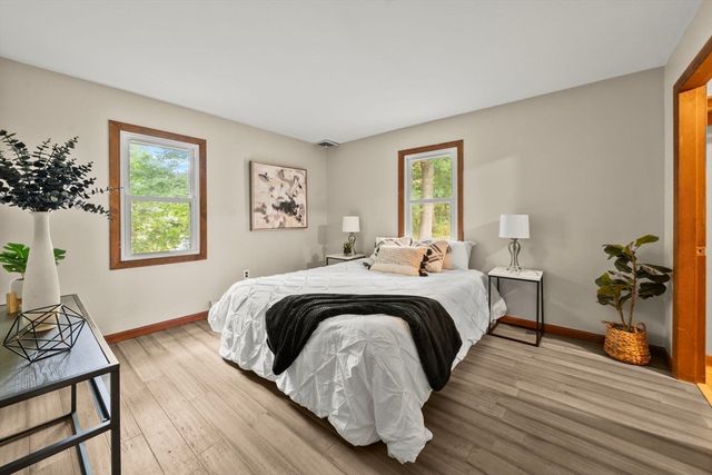 7 Riverview Dr, Middleton, MA 01949
