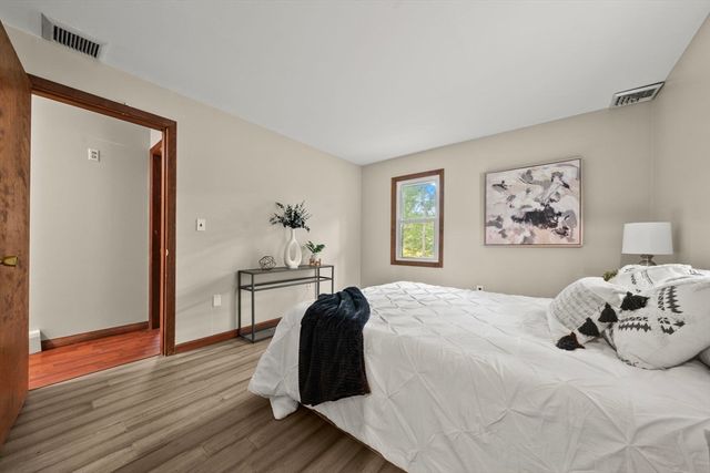 7 Riverview Dr, Middleton, MA 01949