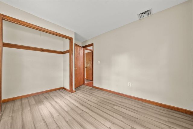 7 Riverview Dr, Middleton, MA 01949