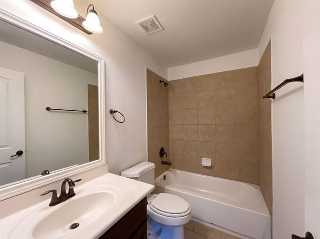 312 Overland Trace, Montgomery, TX 77316