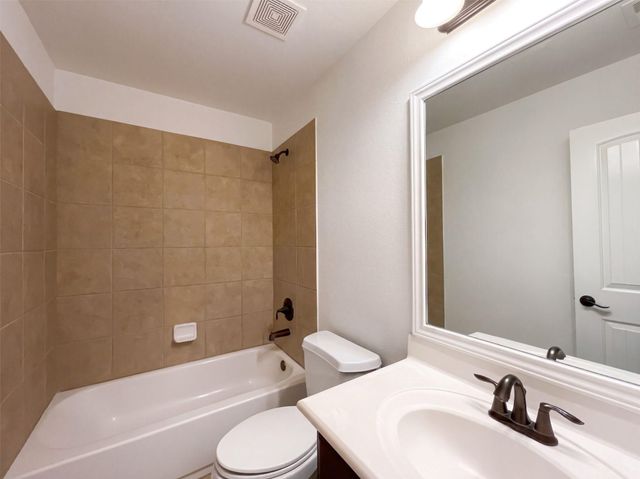 312 Overland Trace, Montgomery, TX 77316