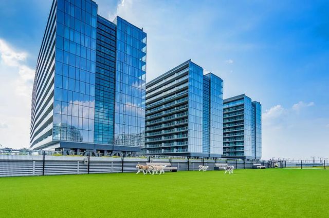 13101 40th Rd Apt 10W, New York City, NY 11354