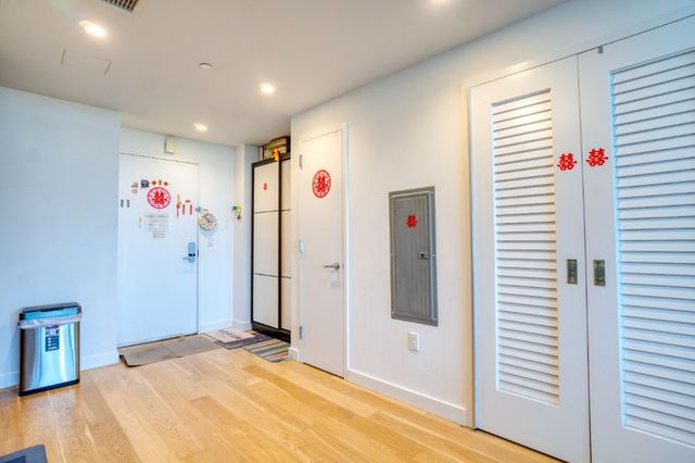 13101 40th Rd Apt 10W, New York City, NY 11354