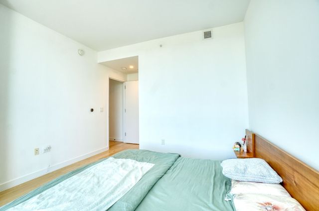 13101 40th Rd Apt 10W, New York City, NY 11354