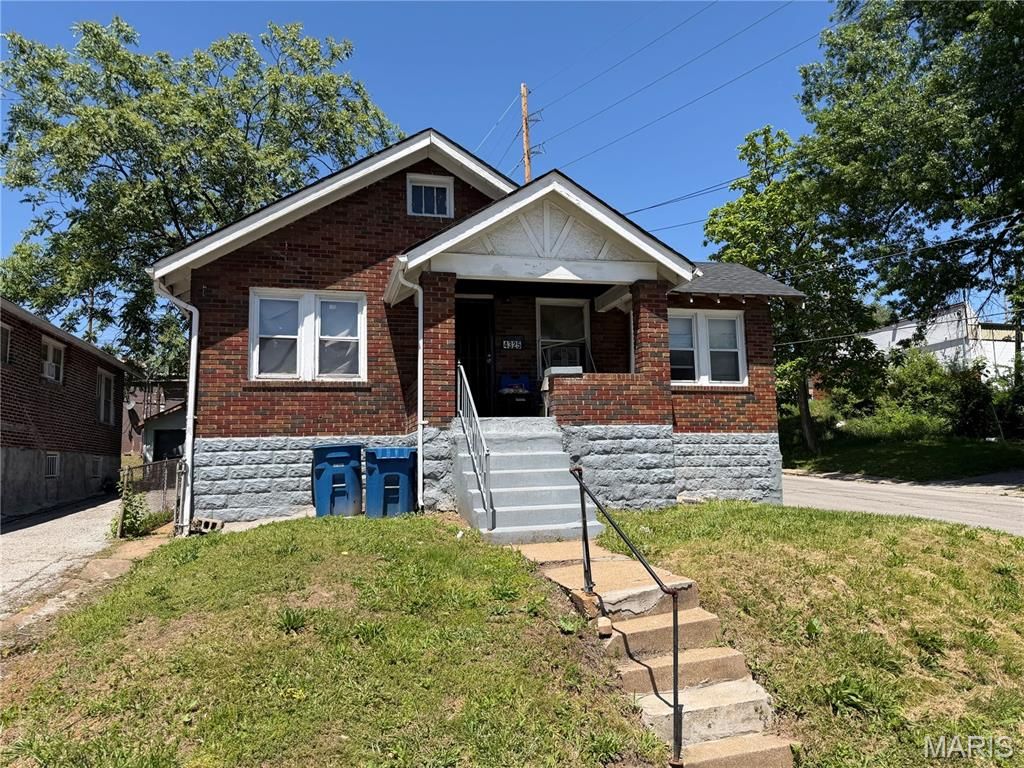 4325 Rosewood Avenue, Pine Lawn, MO 63120