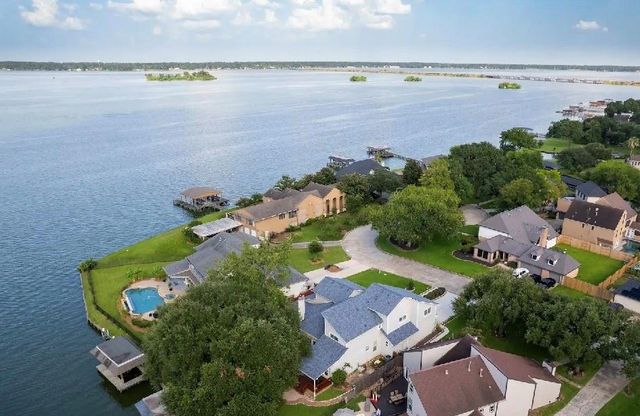 8311 Amber Cove Drive, Houston, TX 77346