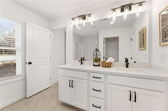 694 Sunstone Lane, Lawrenceville, GA 30043