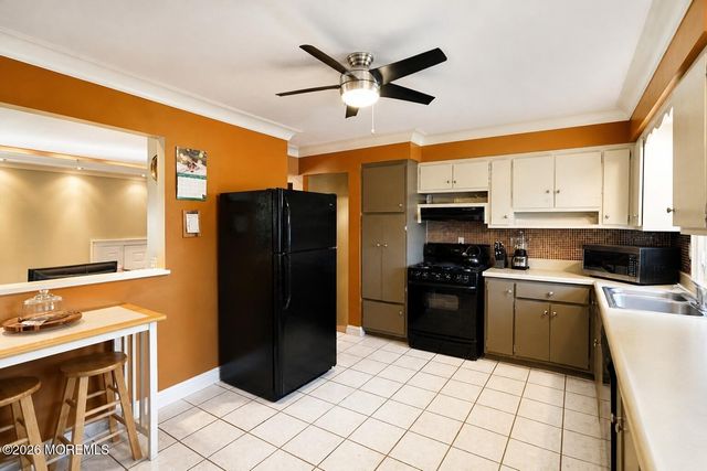 532 Robinhood Road, Brick, NJ 08724