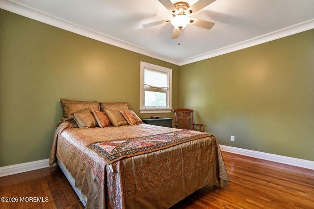 532 Robinhood Road, Brick, NJ 08724