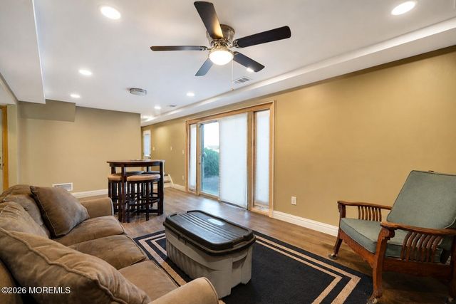 532 Robinhood Road, Brick, NJ 08724