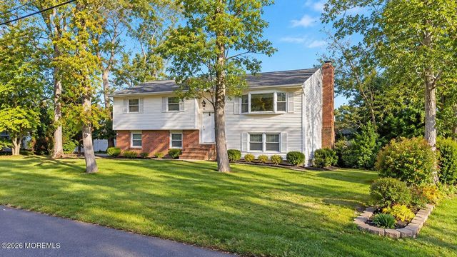 532 Robinhood Road, Brick, NJ 08724