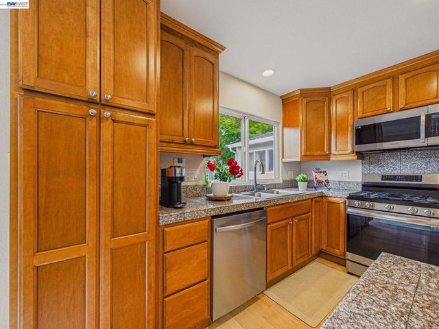 3749 Platt Ct N, Pleasanton, CA 94588