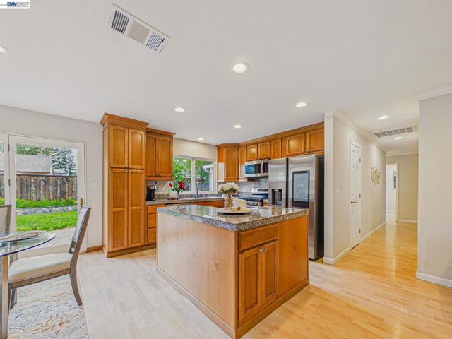 3749 Platt Ct N, Pleasanton, CA 94588