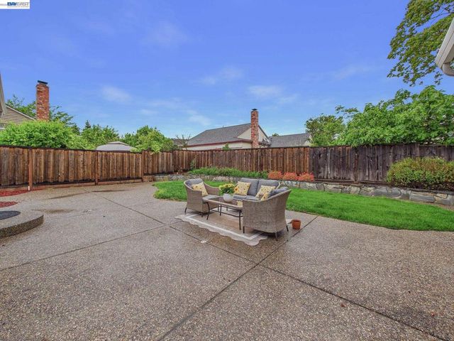 3749 Platt Ct N, Pleasanton, CA 94588