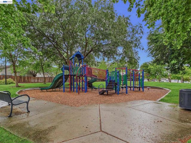 3749 Platt Ct N, Pleasanton, CA 94588