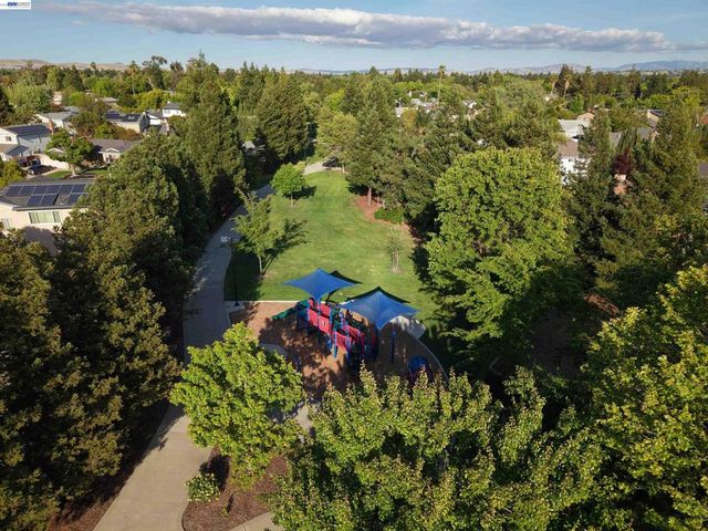 3749 Platt Ct N, Pleasanton, CA 94588