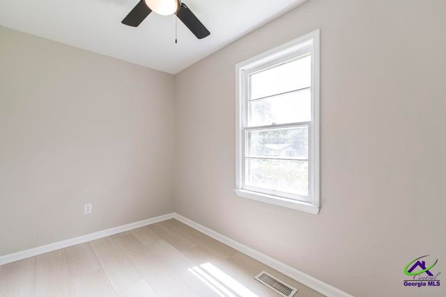 121 Napier Avenue, Warner Robins, GA 31093