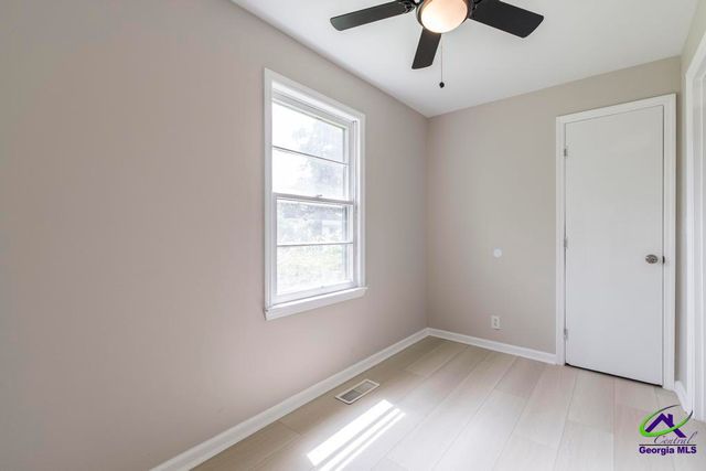 121 Napier Avenue, Warner Robins, GA 31093