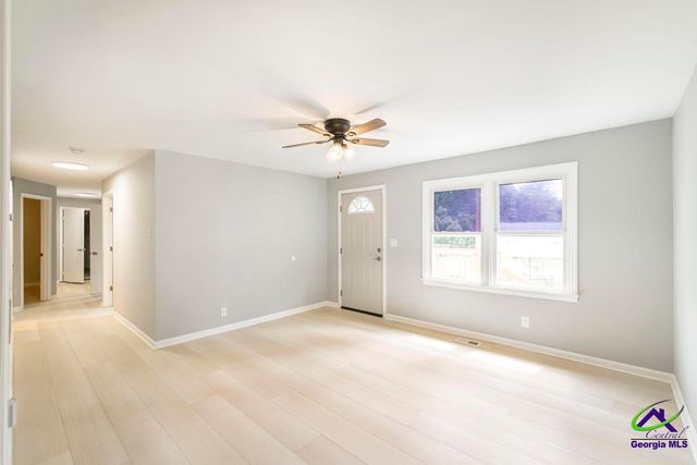 121 Napier Avenue, Warner Robins, GA 31093