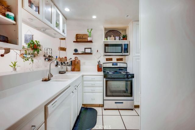 930 Countryside Street, Hemet, CA 92545