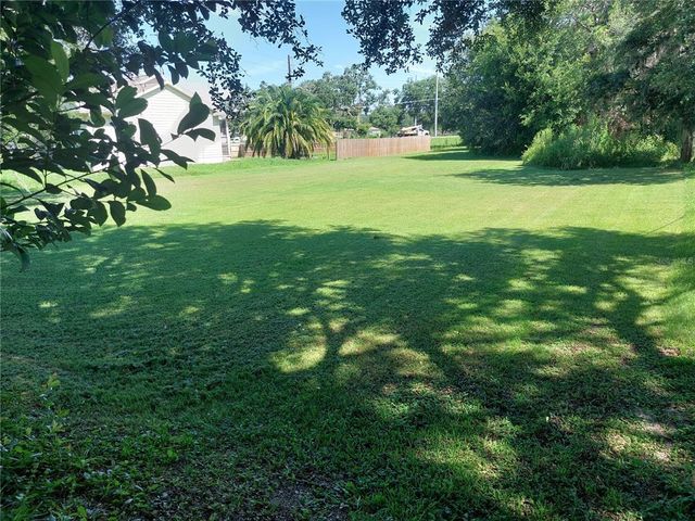WALDO, Dade City, FL 33525