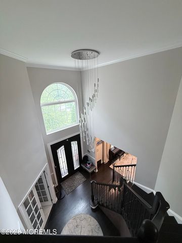 2 Amanda Court, Manalapan, NJ 07726