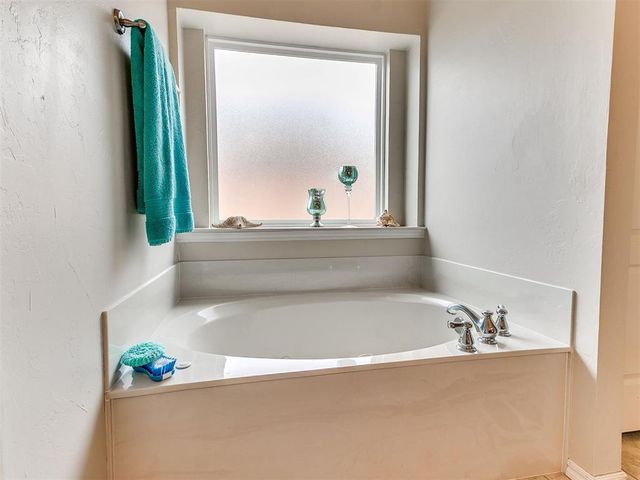 448 Highgrove Drive, Blanchard, OK 73010