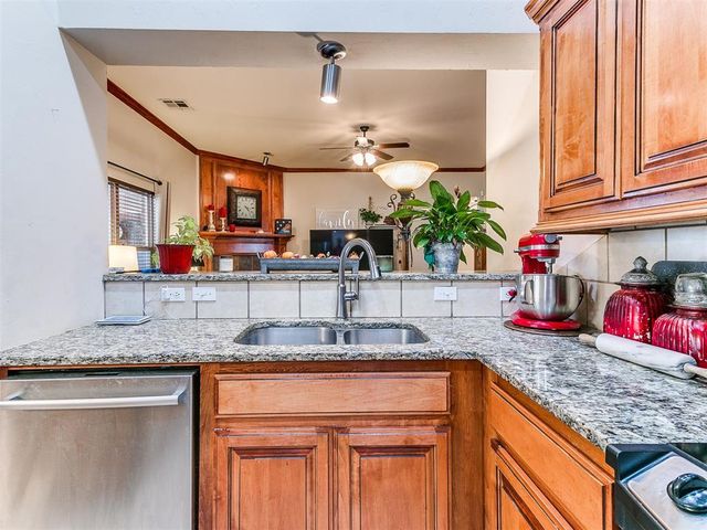 448 Highgrove Drive, Blanchard, OK 73010