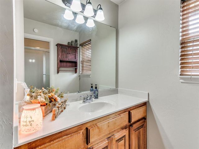 448 Highgrove Drive, Blanchard, OK 73010