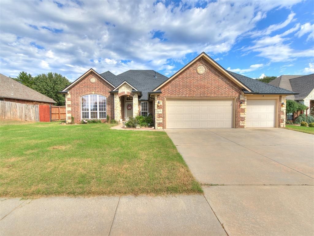 448 Highgrove Drive, Blanchard, OK 73010