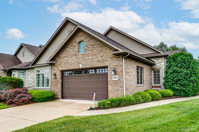 8999 Holland Harbor Circle, Frankfort, IL 60423