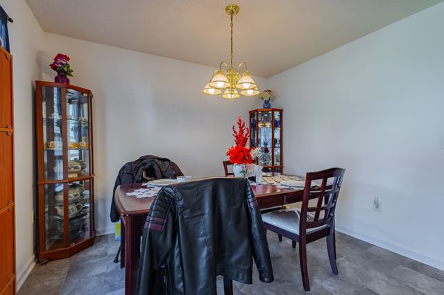 614 Fairview Cir, Winchester, TN 37398