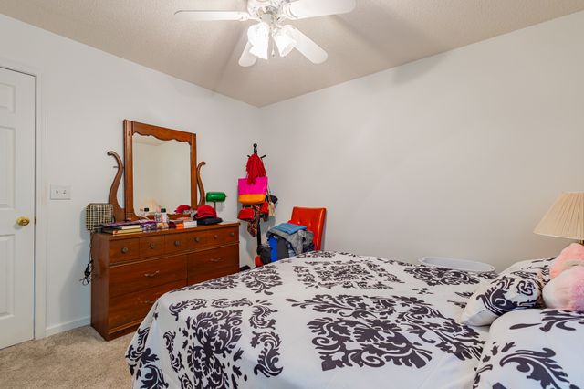 614 Fairview Cir, Winchester, TN 37398