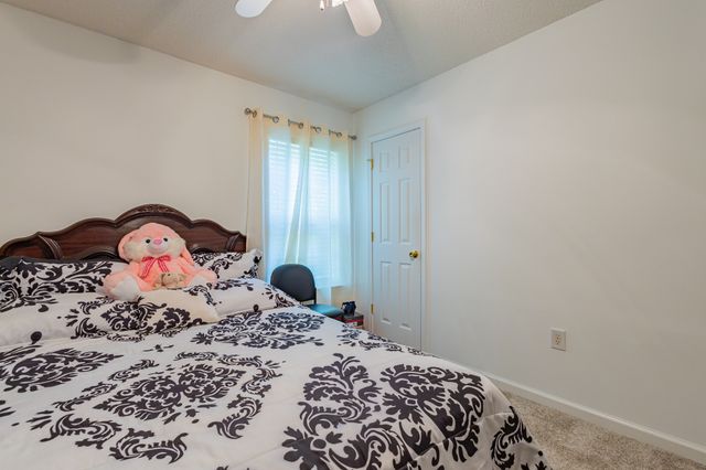614 Fairview Cir, Winchester, TN 37398