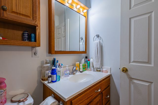 614 Fairview Cir, Winchester, TN 37398