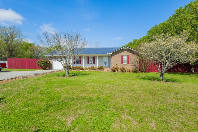 614 Fairview Cir, Winchester, TN 37398